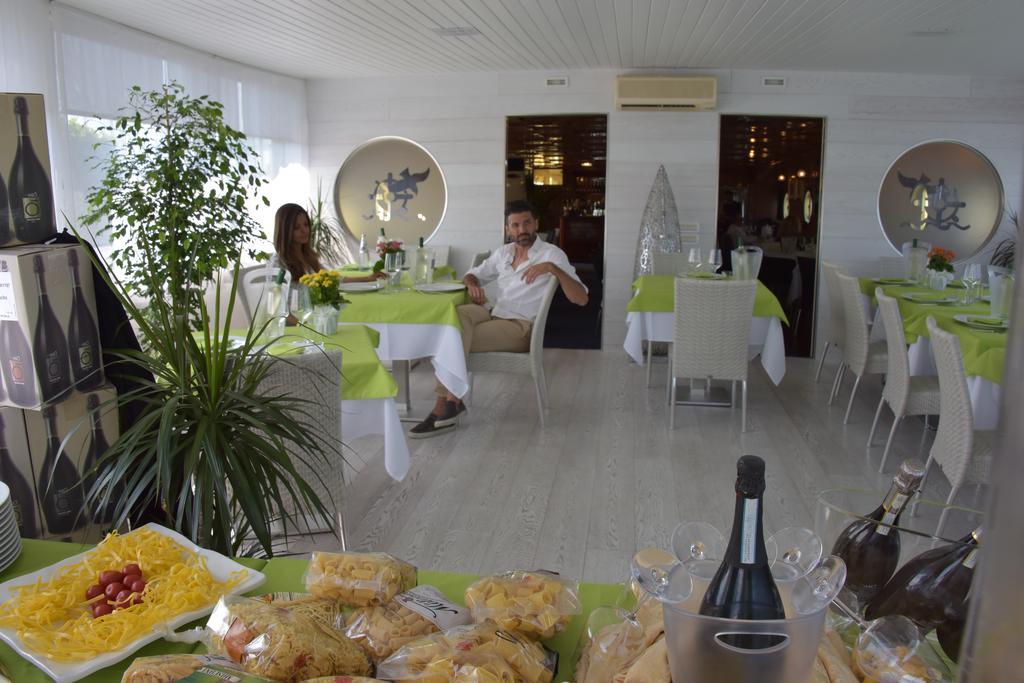 Apartaments Marina Del Cavallino المظهر الخارجي الصورة